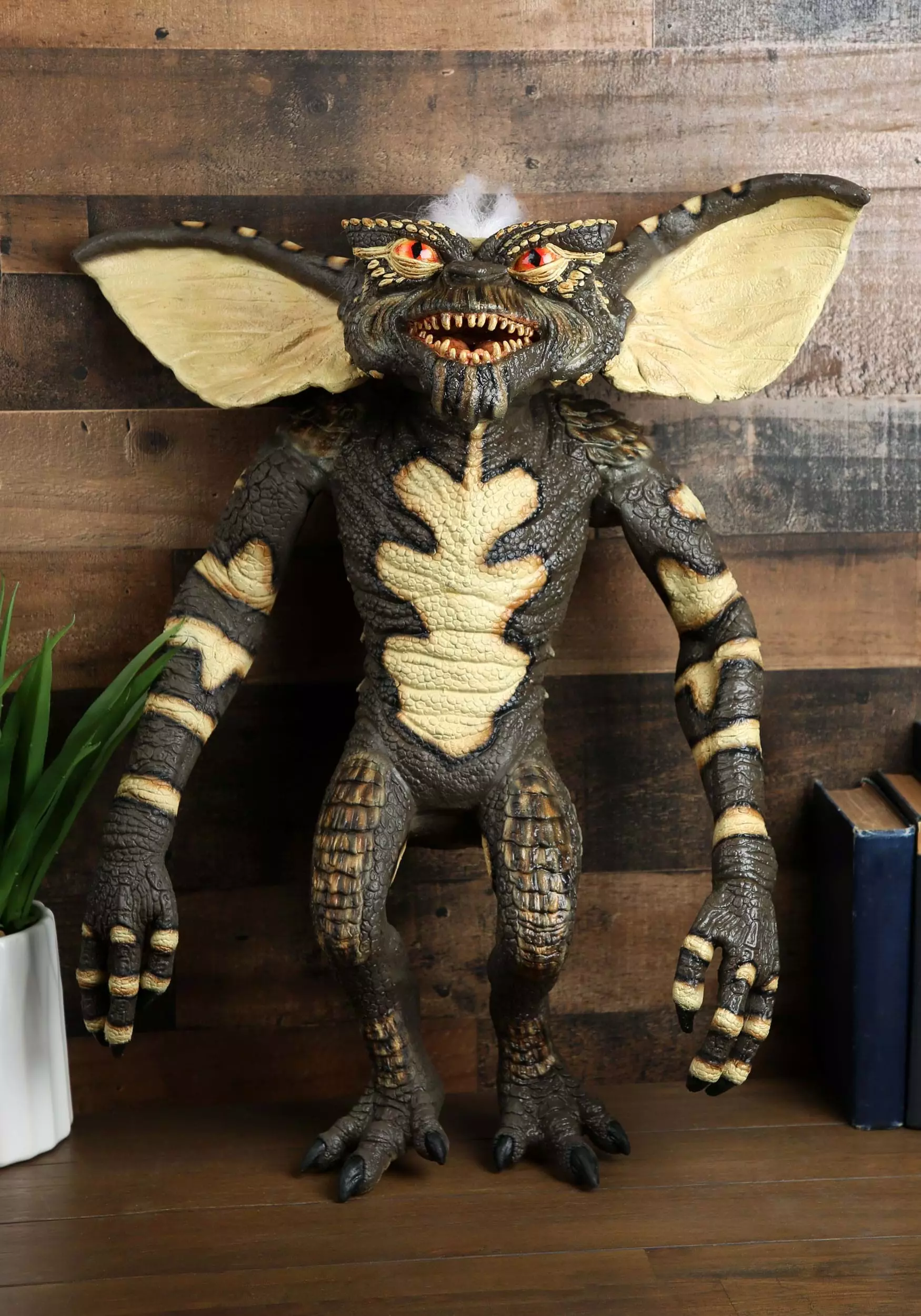 TRICK OR TREAT STUDIOS Evil Stripe Puppet- Gremlins 3 TRICK OR TREAT STUDIOS Evil Stripe Puppet- Gremlins