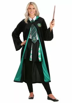 Jerry Leigh Harry Potter Deluxe Slytherin Robe Costume For Adults 16 Jerry Leigh Harry Potter Deluxe Slytherin Robe Costume For Adults -Disguise Store harry potter adult deluxe slytherin robe alt 5