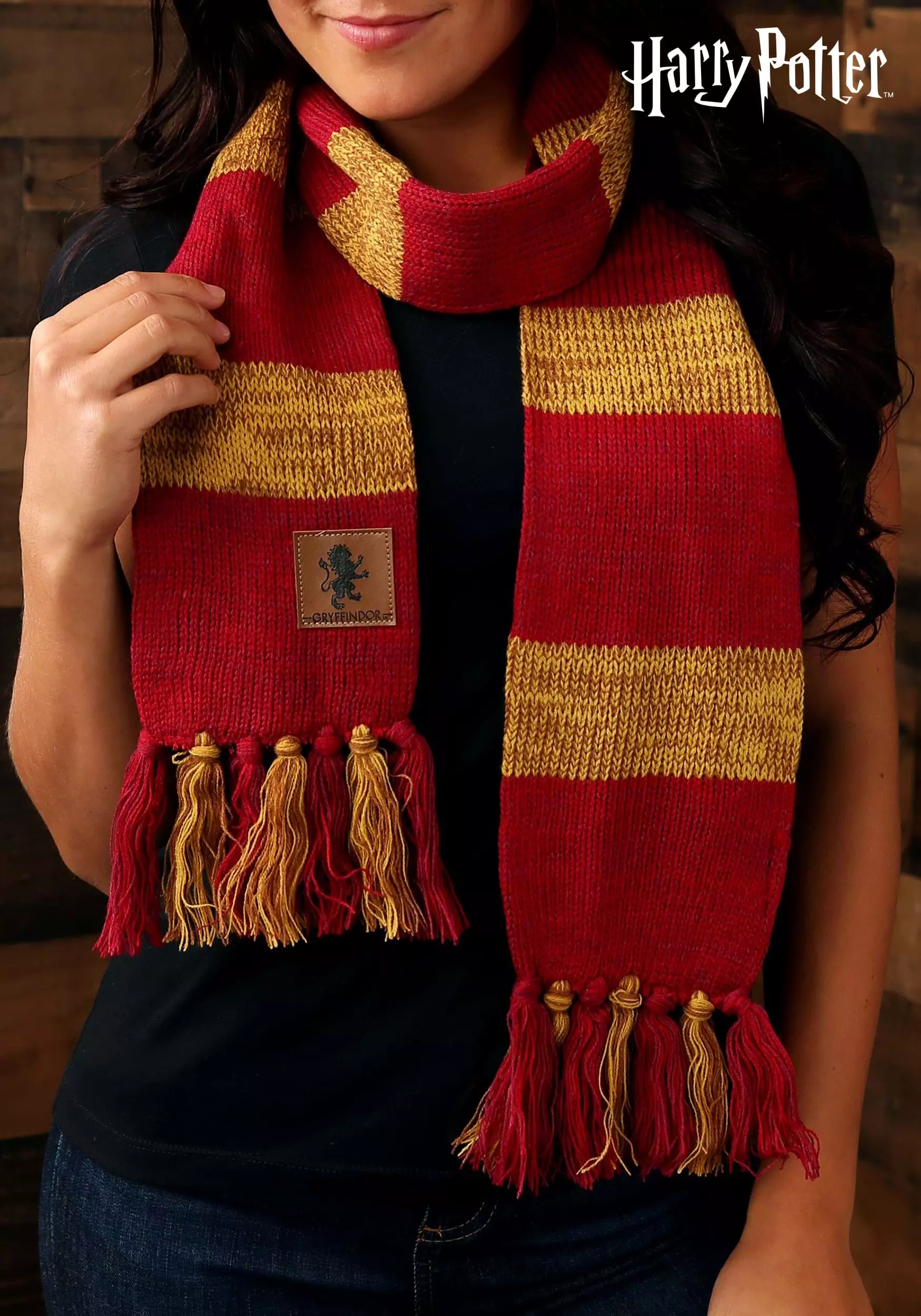 Elope Harry Potter Vintage Hogwarts Gryffindor Scarf 3 Elope Harry Potter Vintage Hogwarts Gryffindor Scarf