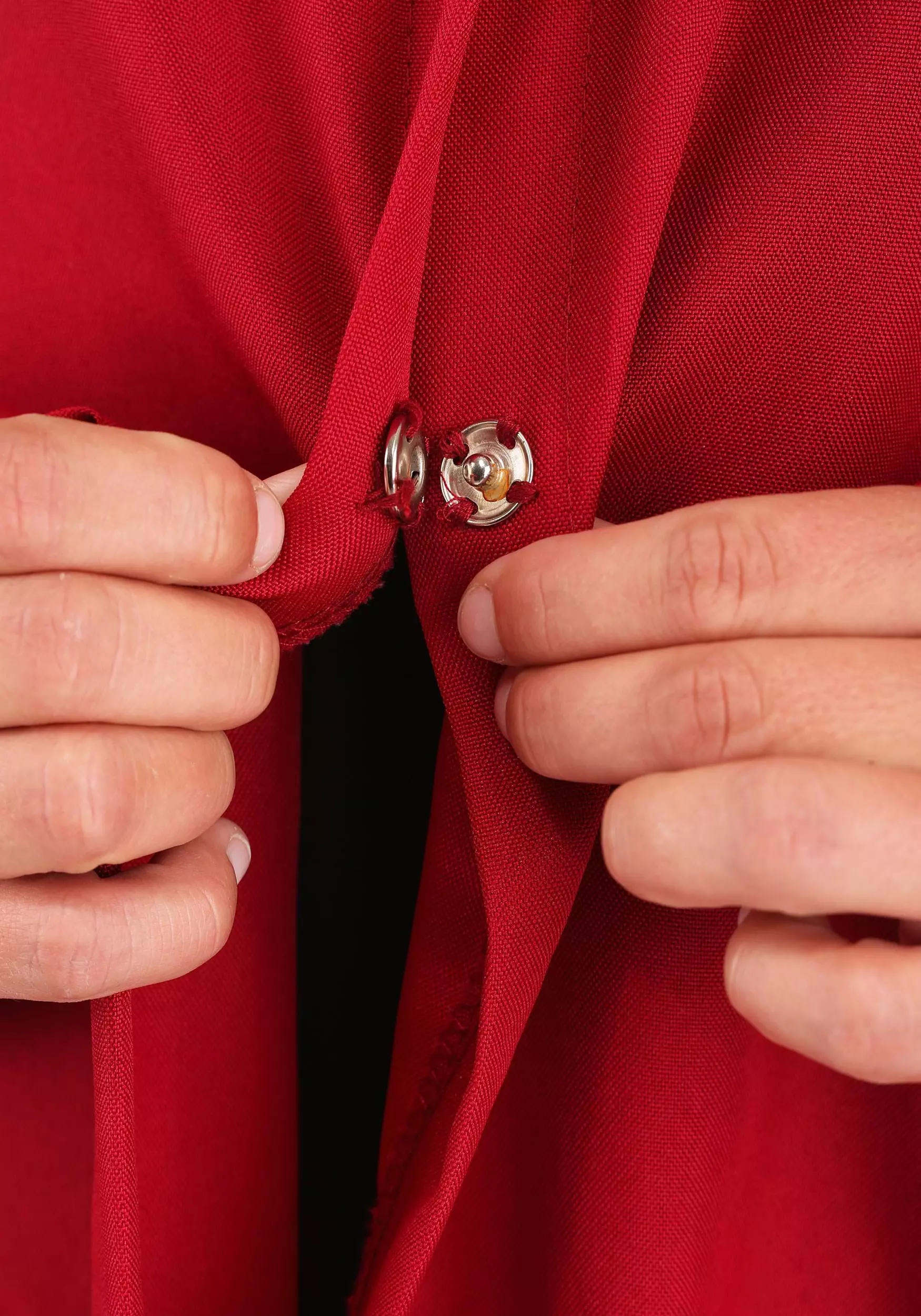 Fun Costumes Plus Size Handmaid's Tale Women's Costume 8 Fun Costumes Plus Size Handmaid's Tale Women's Costume - Image 6