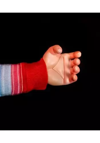 TRICK OR TREAT STUDIOS Ultimate Chucky Doll Decoration 6 TRICK OR TREAT STUDIOS Ultimate Chucky Doll Decoration - Image 4